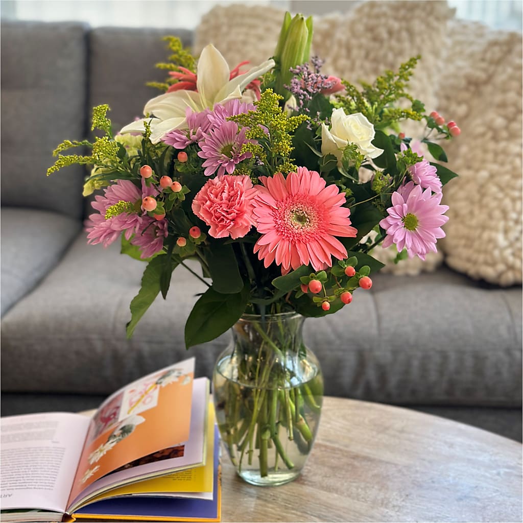 Pastel Tradition - A Florist Original – Bamboo Flowers, Buford GA