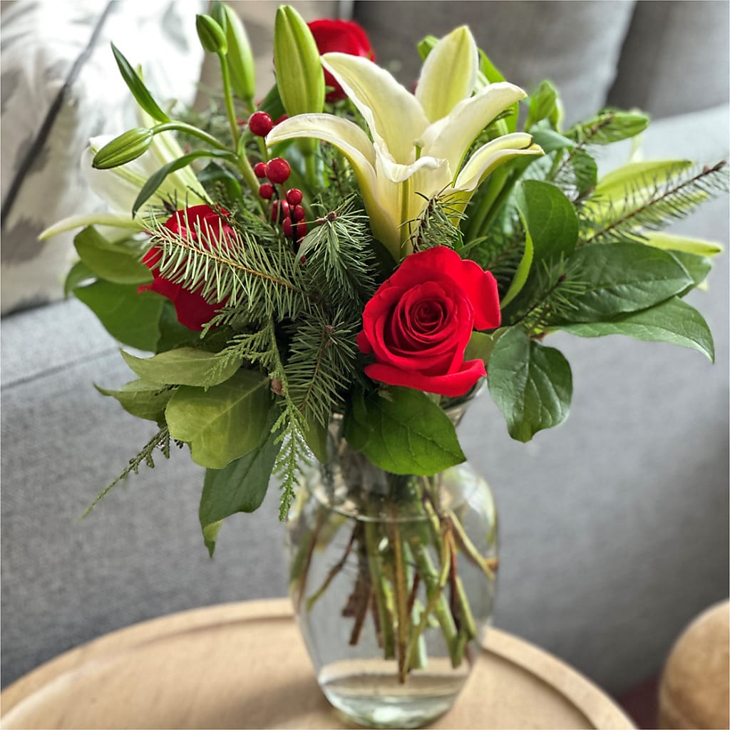 Sparkling Snowflakes Bouquet –  Bamboo Flowers, Buford GA