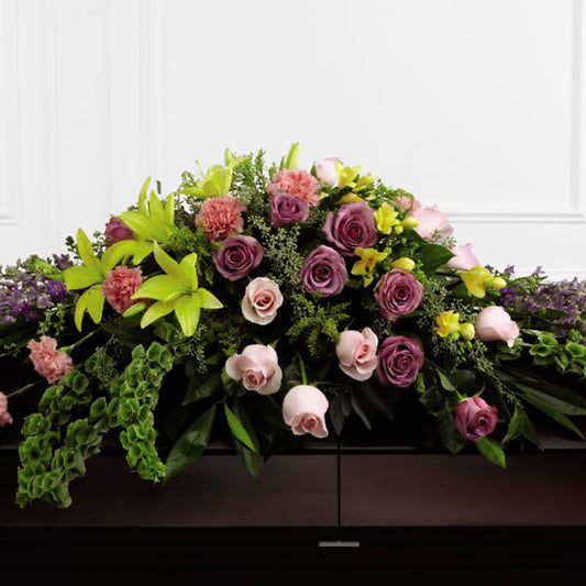Arreglo Floral para Ataúd "Amado por Siempre"